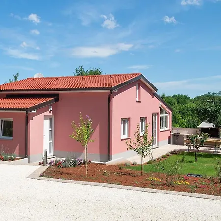 Vikendica Family-friendly House With Hot Tub Banjole, Pula - 27689 Banjole