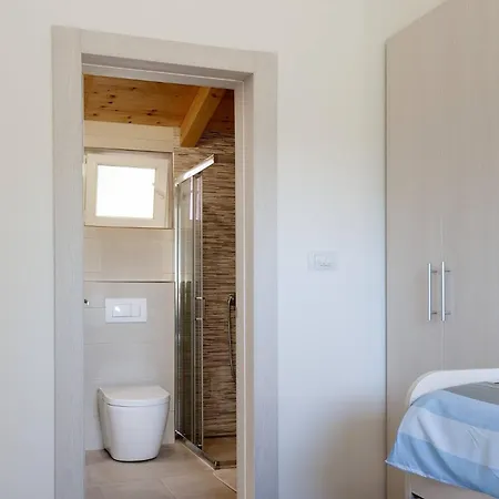 Family-friendly House With Hot Tub Banjole, Pula - 27689 Prázdninový dům *